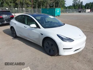 2023 Tesla Model 3 z VIN 5YJ3E1EAXPF609792, wystawiony jako IAAI lot #42464675 z przebiegiem 20 877 mil mil oraz . Historia ofert i sprzedaży dostępna na DreamBid. Obrazek 1.