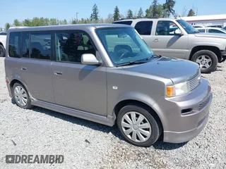 2005 Scion xB with VIN JTLKT324950220945, listed as a IAAI auction lot 42090170 with 182,235 mi miles. Bid and sale history available at carsss.com. Image 1.
