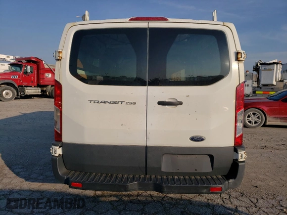 2015 Ford Transit Cargo с VIN 1FTNR1ZM8FKB20102, выставлен на аукционе Copart как лот 65703335 с пробегом 267 890 миль миль и Чистый • Clean title. История ставок и продаж доступна на DreamBid. Изображение 6.