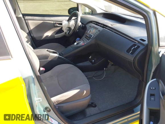 2013 Toyota Prius One with VIN JTDKN3DU1D5596253, listed as a IAAI auction lot 42118611 with 347,478 mi miles and . Bid and sale history available at DreamBid. Image 5.