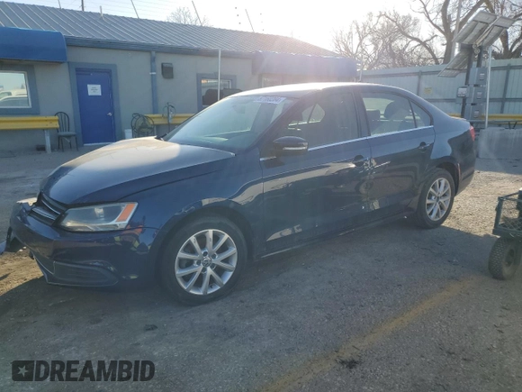 2013 Volkswagen Jetta SE with VIN 3VWDX7AJ6DM422416, listed as a Copart auction lot 87160204 with 138,429 mi miles and Salvage title. Bid and sale history available at DreamBid. Image 1.