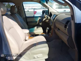 2005 Nissan Pathfinder SE with VIN 5N1AR18U05C741080, listed as a IAAI auction lot 40671277 with 215,693 mi miles. Bid and sale history available at carsss.com. Image 5.