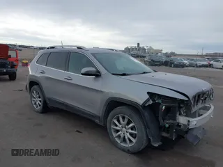 2018 Jeep Cherokee Limited with VIN 1C4PJMDB6JD521944, listed as a IAAI auction lot 41427985 with 120,245 mi miles. Bid and sale history available at carsss.com. Image 1.