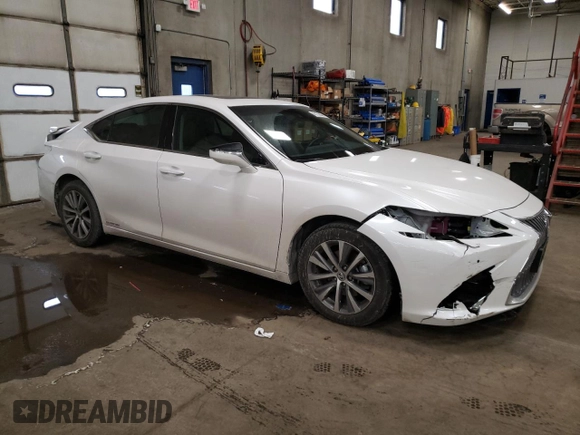 2021 Lexus ES with VIN 58ADA1C15MU003911, listed as a Copart auction lot 45132645 with 17,153 mi miles and Salvage Title. Bid and sale history available at carsss.com. Image 4.