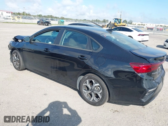 2021 Kia Forte FE z VIN 3KPF24AD6ME390032, wystawiony jako IAAI lot #41467915 z przebiegiem 43 654 mil mil oraz . Historia ofert i sprzedaży dostępna na DreamBid. Obrazek 3.