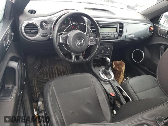 2014 Volkswagen Beetle 2.5L w/Sun with VIN 3VWJP7AT0EM608328, listed as a Copart auction lot 86209494 with 118,767 mi miles and Clean Title. Bid and sale history available at DreamBid. Image 8.