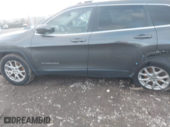 2016 Jeep Cherokee Latitude z VIN 1C4PJMCB4GW141886, wystawiony jako IAAI lot #41215064 z przebiegiem 122 794 mil mil oraz . Historia ofert i sprzedaży dostępna na DreamBid. Obrazek 15.