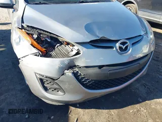 2011 Mazda 2 Sport with VIN JM1DE1HY9B0121499, listed as a IAAI auction lot 41335064 with 128,277 mi miles. Bid and sale history available at carsss.com. Image 13.