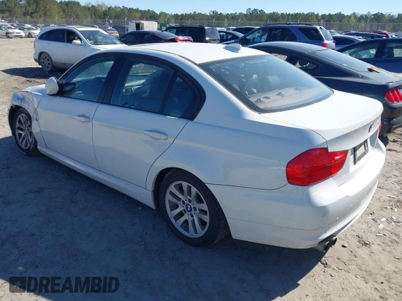 2009 BMW 3 Series 328i with VIN WBAPH575X9NM34039, listed as a IAAI auction lot 41853599 with 171,301 mi miles and . Bid and sale history available at DreamBid. Image 3.