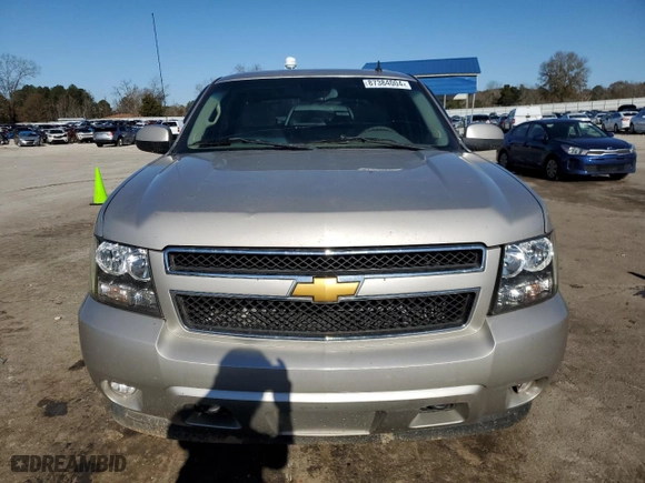 2009 Chevrolet Avalanche LT w/2LT with VIN 3GNFK22089G142626, listed as a Copart auction lot 87384004 with 253,936 mi miles and Salvage Title. Bid and sale history available at carsss.com. Image 5.