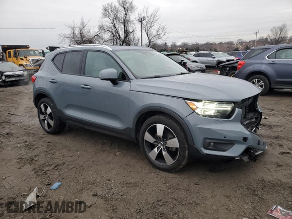 2021 Volvo XC40 Momentum with VIN YV4162UK9M2446794, listed as a Copart auction lot 43543885 with 67,921 mi miles and Salvage Title. Bid and sale history available at DreamBid. Image 4.