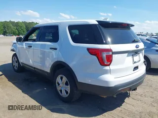 2016 Ford Police Interceptor Utility z VIN 1FM5K8AR3GGB43369, wystawiony jako IAAI lot #42209250 z przebiegiem 118 090 mil mil oraz . Historia ofert i sprzedaży dostępna na DreamBid. Obrazek 3.