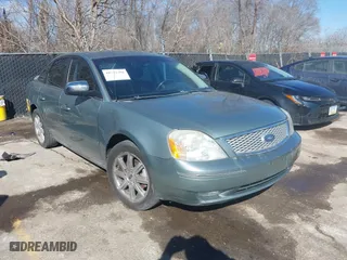 2006 Ford Five Hundred Limited with VIN 1FAFP25156G100166, listed as a IAAI auction lot 41733396 with 178,192 mi miles. Bid and sale history available at carsss.com. Image 1.