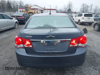 2014 Chevrolet Cruze LS z VIN 1G1PA5SG4E7201393, wystawiony jako IAAI lot #40955975 z przebiegiem 62 567 mil mil oraz . Historia ofert i sprzedaży dostępna na DreamBid. Obrazek 17.