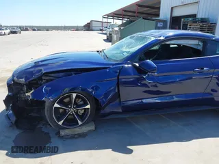2020 Ford Mustang EcoBoost with VIN 1FA6P8TH6L5124180, listed as a IAAI auction lot 41702327 with 21,460 mi miles. Bid and sale history available at carsss.com. Image 20.