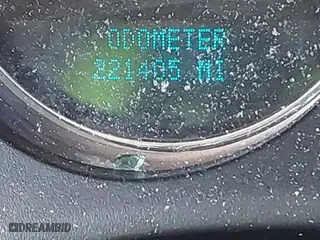 2010 Chevrolet Avalanche LT with VIN 3GNVKFE06AG280359, listed as a IAAI auction lot 41308118 with 221,405 mi miles. Bid and sale history available at carsss.com. Image 7.