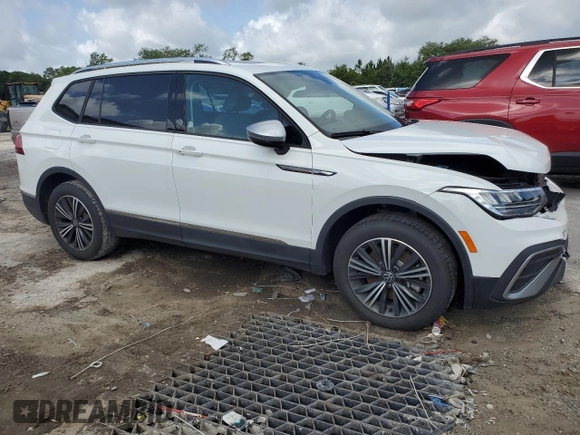 2024 Volkswagen Tiguan с VIN 3VVTB7AX9RM217926, выставлен на аукционе Copart как лот 59996135 с пробегом 3 941 миль миль и Чистый • Clean title. История ставок и продаж доступна на DreamBid. Изображение 4.