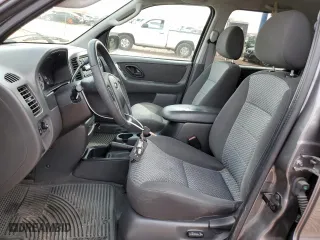 2003 Ford Escape XLT Popular with VIN 1FMYU03103KC43310, listed as a Copart auction lot 50362285 with 69,308 mi miles and Salvage Title. Bid and sale history available at carsss.com. Image 7.