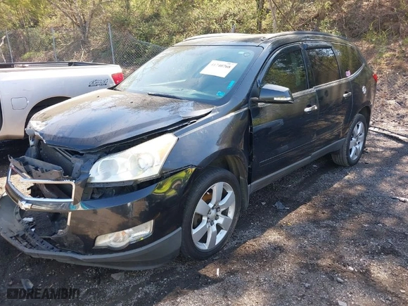 2010 Chevrolet Traverse LT w/1LT with VIN 1GNLRFED9AJ217048, listed as a IAAI auction lot 41740768 with 289,444 mi miles. Bid and sale history available at carsss.com. Image 2.