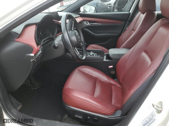 2019 Mazda Mazda3 Hatchback w/Premium Pkg with VIN JM1BPANM9K1140714, listed as a Copart auction lot 59354304 with 0 mi miles and Non Repairable. Bid and sale history available at carsss.com. Image 7.