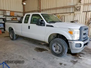 2013 Ford F-250 XL with VIN 1FT7X2B67DEA09021, listed as a Copart auction lot 59056545 with 294,875 mi miles and Clean title. Bid and sale history available at DreamBid. Image 4.