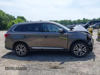 2018 Mitsubishi Outlander SE с VIN JA4AD3A33JZ014095, выставлен на аукционе IAAI как лот 42278605 с пробегом 235 000 миль миль и . История ставок и продаж доступна на DreamBid. Изображение 13.