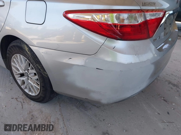 2017 Toyota Camry XLE with VIN 4T1BF1FK7HU631334, listed as a IAAI auction lot 42040087 with 116,728 mi miles. Bid and sale history available at carsss.com. Image 6.
