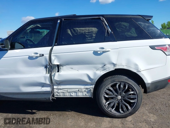 2014 Land Rover Range Rover Sport Supercharged z VIN SALWR2TF0EA356518, wystawiony jako IAAI lot #42214938 z przebiegiem 124 633 mil mil oraz . Historia ofert i sprzedaży dostępna na DreamBid. Obrazek 17.