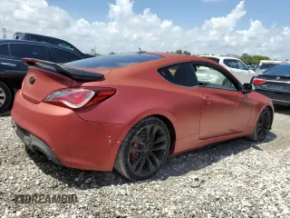 2013 Hyundai Genesis Coupe Track z VIN KMHHU6KJXDU091756, wystawiony jako Copart lot #51409625 z przebiegiem 112 585 mil mil oraz Czysty tytuł • Clean title. Historia ofert i sprzedaży dostępna na DreamBid. Obrazek 3.