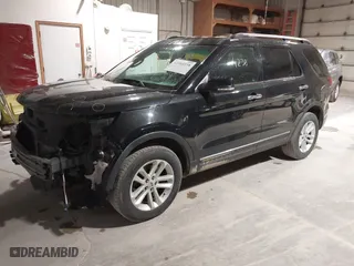 2014 Ford Explorer XLT with VIN 1FM5K8D85EGC02096, listed as a IAAI auction lot 42004238 with 187,187 mi miles. Bid and sale history available at carsss.com. Image 23.