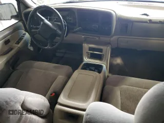 2001 Chevrolet Suburban LS z VIN 3GNEC16T41G127147, wystawiony jako Copart lot #56017935 z przebiegiem Nie podano mil oraz Szkoda całkowita • Salvage title. Historia ofert i sprzedaży dostępna na DreamBid. Obrazek 8.