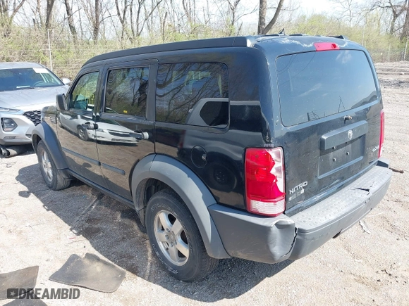 2007 Dodge Nitro SXT with VIN 1D8GU28K57W551957, listed as a IAAI auction lot 41914919 with 139,560 mi miles. Bid and sale history available at carsss.com. Image 3.