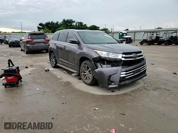 2018 Toyota Highlander SE with VIN 5TDKZRFH1JS545249, listed as a Copart auction lot 55875935 with 107,601 mi miles and Salvage title. Bid and sale history available at DreamBid. Image 14.