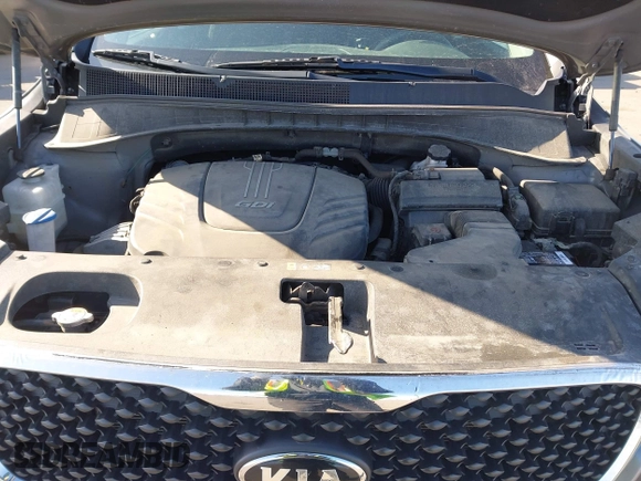 2016 Kia Sorento LX with VIN 5XYPGDA58GG178903, listed as a IAAI auction lot 41968619 with 146,853 mi miles. Bid and sale history available at carsss.com. Image 10.
