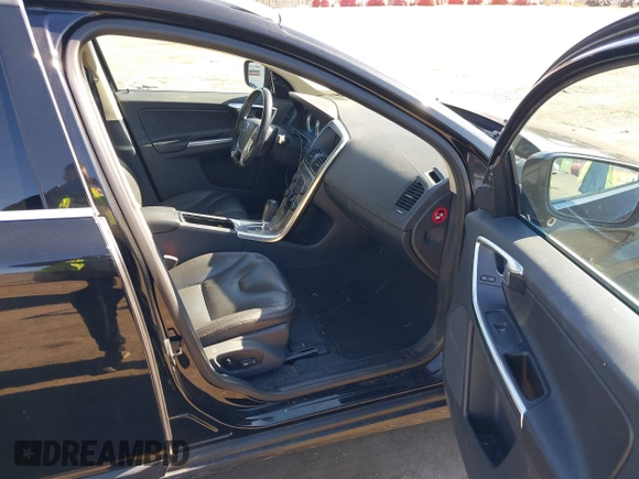 2012 Volvo XC60 3.0L with VIN YV4902DZ9C2296041, listed as a IAAI auction lot 41770526 with 176,392 mi miles and . Bid and sale history available at DreamBid. Image 5.