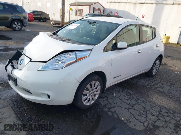 2015 Nissan LEAF SV with VIN 1N4AZ0CPXFC302167, listed as a IAAI auction lot 41636233 with 89,516 mi miles. Bid and sale history available at carsss.com. Image 2.