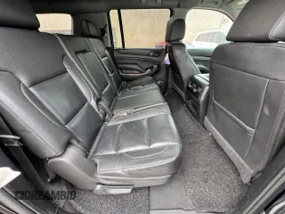 2019 Chevrolet Suburban LT with VIN 1GNSKHKC8KR172632, listed as a Copart auction lot 52553195 with 187,890 mi miles and Clean Title. Bid and sale history available at carsss.com. Image 6.