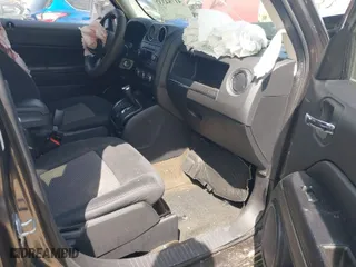 2014 Jeep Patriot Sport with VIN 1C4NJPBB5ED856436, listed as a IAAI auction lot 41784337 with 113,295 mi miles. Bid and sale history available at carsss.com. Image 5.