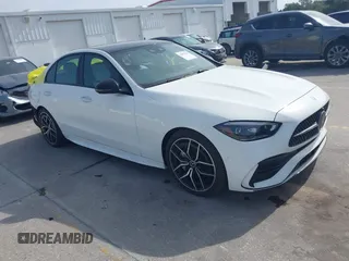 2024 Mercedes-Benz C 300 z VIN W1KAF4GB8RR227839, wystawiony jako IAAI lot #42079634 z przebiegiem 2 062 mil mil oraz . Historia ofert i sprzedaży dostępna na DreamBid. Obrazek 1.
