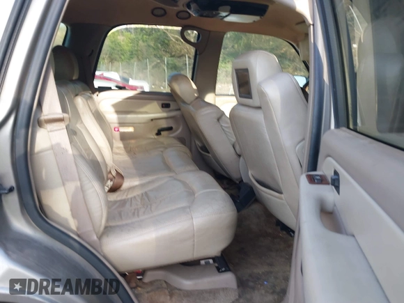 2002 Chevrolet Tahoe LT with VIN 1GNEC13Z92J176384, listed as a IAAI auction lot 41747731 with 190,439 mi miles. Bid and sale history available at carsss.com. Image 8.