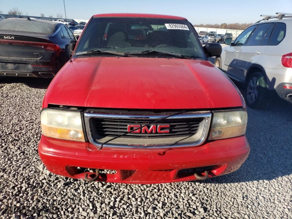 2003 GMC Sonoma SLS with VIN 1GTDT13X93K174746, listed as a Copart auction lot 82965564 with 186,299 mi miles and Salvage Title. Bid and sale history available at carsss.com. Image 5.