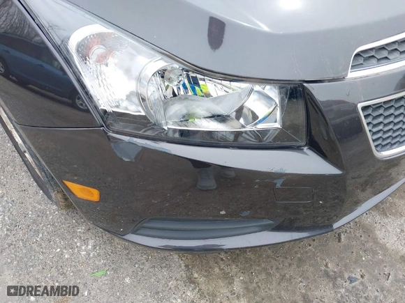 2014 Chevrolet Cruze 1LT with VIN 1G1PC5SB9E7109890, listed as a IAAI auction lot 41974208 with 158,768 mi miles. Bid and sale history available at carsss.com. Image 6.