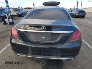 2021 Mercedes-Benz C 300 z VIN W1KWF8DBXMR644146, wystawiony jako Copart lot #86278794 z przebiegiem 38 642 mil mil oraz Szkoda całkowita • Salvage title. Historia ofert i sprzedaży dostępna na DreamBid. Obrazek 6.