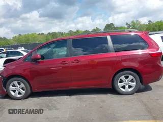 2015 Toyota Sienna LE AAS with VIN 5TDKK3DC7FS685452, listed as a IAAI auction lot 41942789 with 194,163 mi miles. Bid and sale history available at carsss.com. Image 14.