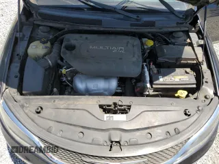 2016 Chrysler 200 Limited z VIN 1C3CCCAB3GN170344, wystawiony jako Copart lot #56319065 z przebiegiem 195 095 mil mil oraz Czysty tytuł • Clean title. Historia ofert i sprzedaży dostępna na DreamBid. Obrazek 11.