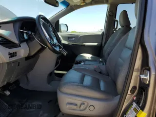 2017 Toyota Sienna XLE Auto Access Seat with VIN 5TDYZ3DC1HS838612, listed as a Copart auction lot 61286525 with 269,050 mi miles and Clean title. Bid and sale history available at DreamBid. Image 7.