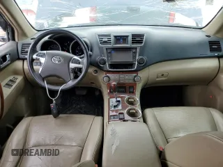 2013 Toyota Highlander Limited z VIN 5TDDK3EH7DS230360, wystawiony jako Copart lot #51283075 z przebiegiem 186 795 mil mil oraz Szkoda całkowita • Salvage title. Historia ofert i sprzedaży dostępna na DreamBid. Obrazek 8.