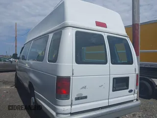 2004 Ford Econoline Cargo with VIN 1FTNS24W64HA94953, listed as a IAAI auction lot 42103481 with 224,922 mi miles. Bid and sale history available at carsss.com. Image 3.