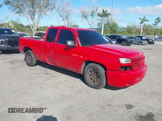 2006 Chevrolet Silverado 1500 LT1 with VIN 2GCEC19V261125337, listed as a IAAI auction lot 41045372 with 288,785 mi miles. Bid and sale history available at carsss.com. Image 1.
