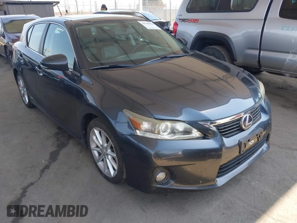 2011 Lexus CT 200h z VIN JTHKD5BH0B2030103, wystawiony jako IAAI lot #42782926 z przebiegiem 215 532 mil mil oraz . Historia ofert i sprzedaży dostępna na DreamBid. Obrazek 1.